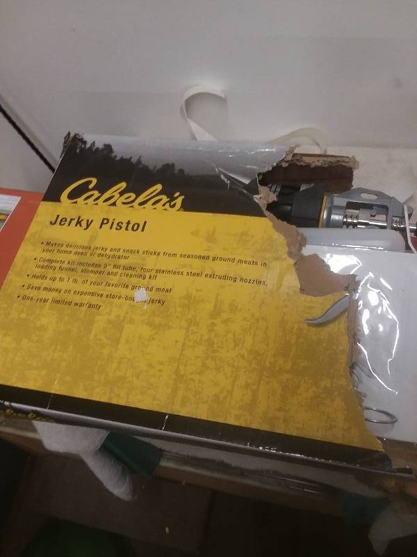 lot 1176 image: Cabelas Jerky Pistol