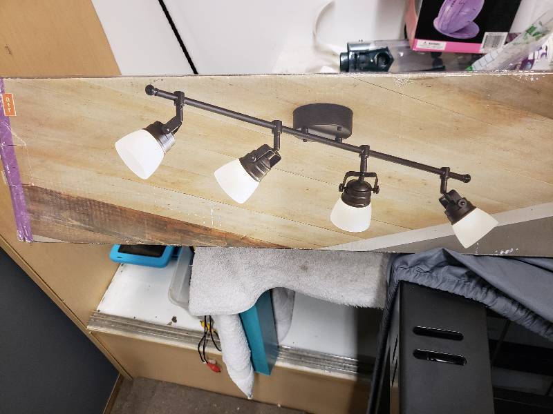 lot 1183 image: Allen and Roth 4 light Decorative Track Light