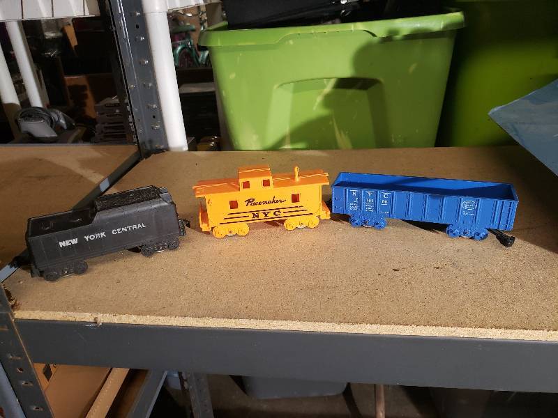 lot 1197 image: Assortment of Train Cars