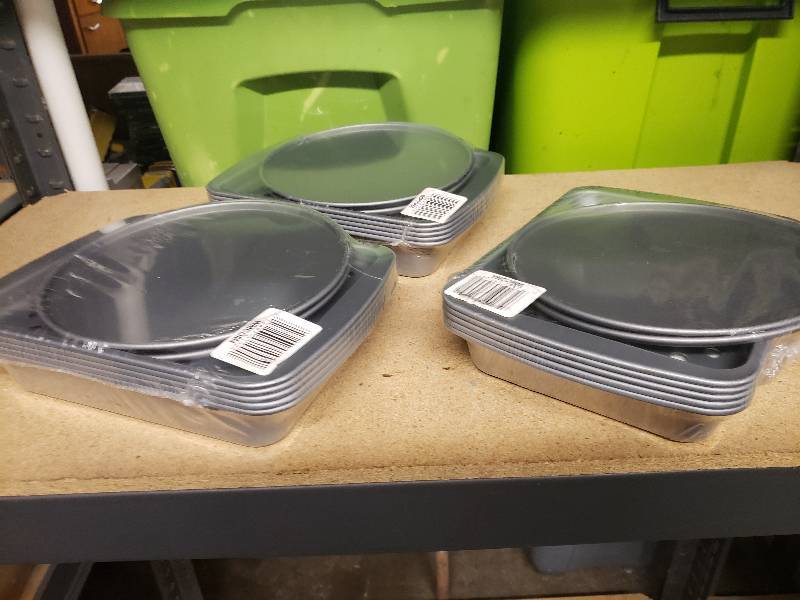 lot 1188 image: 3 Sets of Small Baking Pans