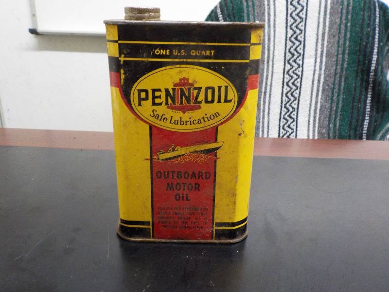 lot 5691 image: pennzoil outboard motor oil can