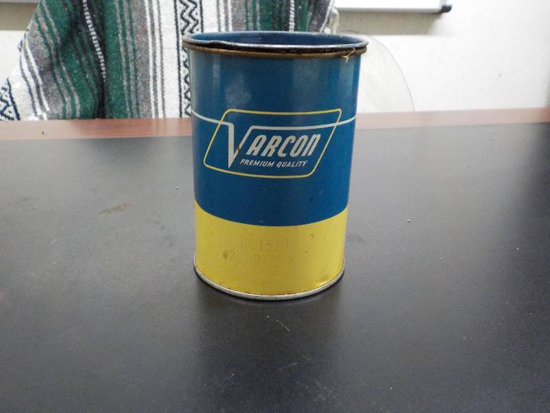 lot 5703 image: varcon grease can