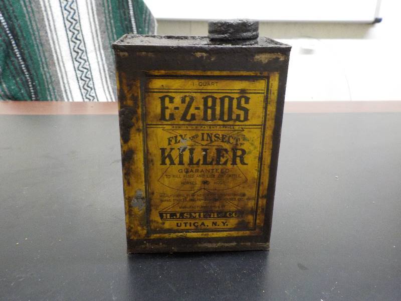 lot 5708 image: square fly killer can