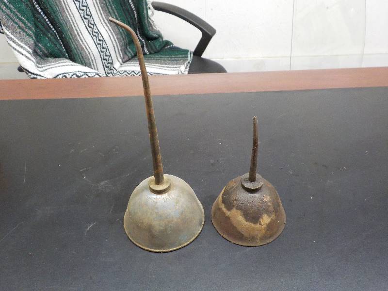 lot 5842 image: pair of vintage oilers