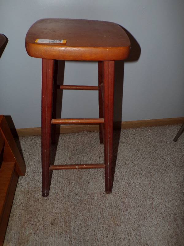 lot 1700 image: Short Wood Bar Stool
