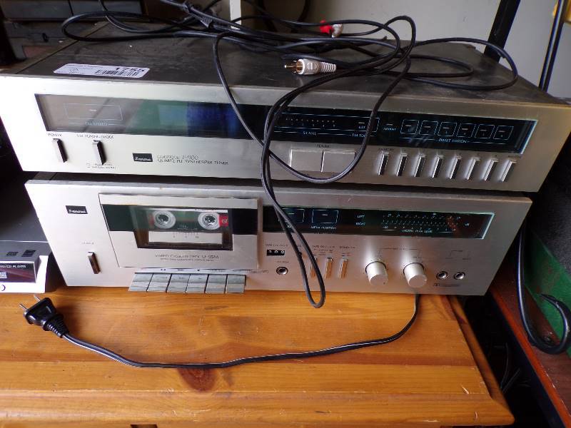 lot 1755 image: Stereo Components
