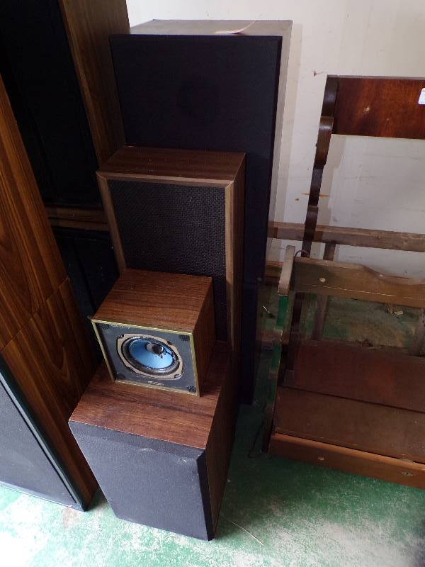 lot 1766 image: Mixture of Speakers