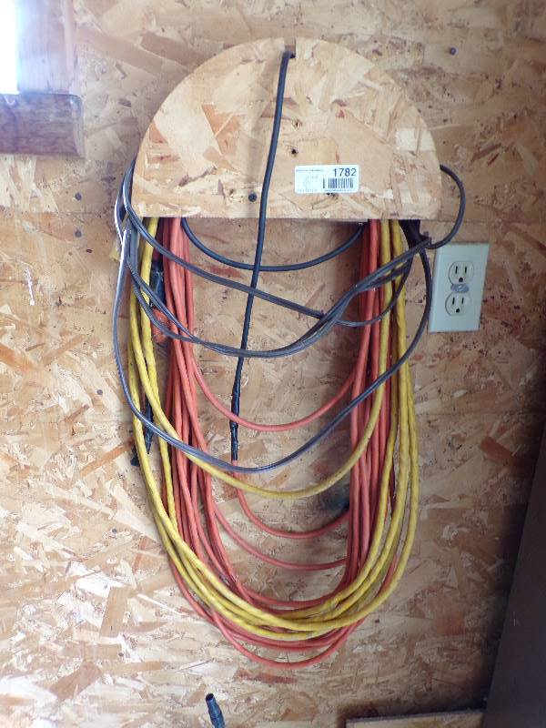lot 1782 image: Power Cords