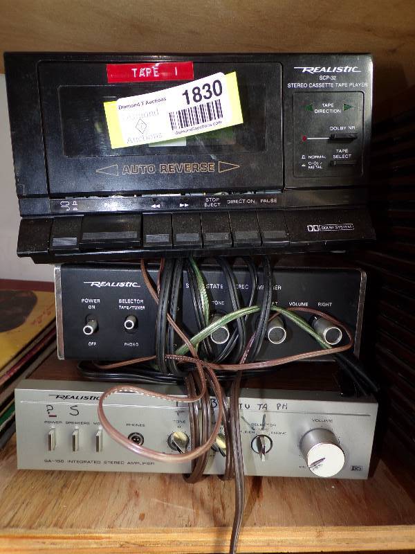 lot 1830 image: Stereo Components