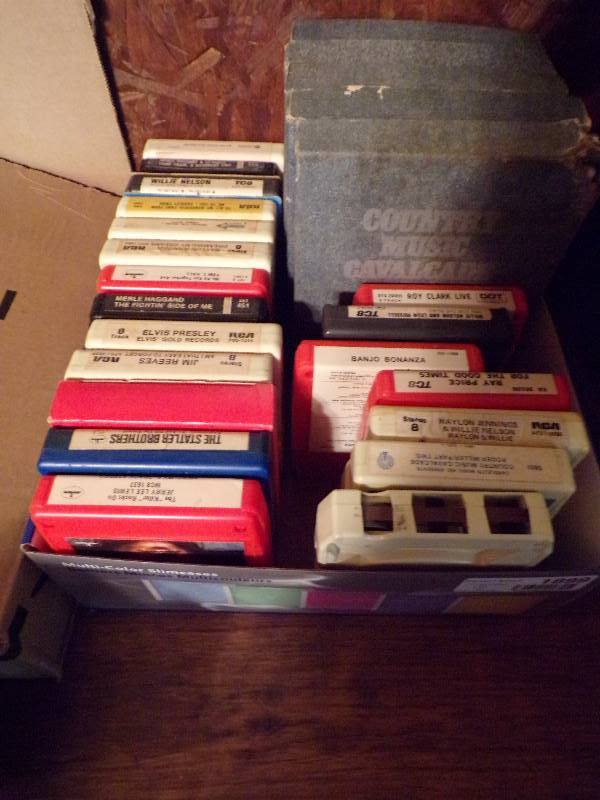 lot 1899 image: 8 Track Tapes - Mainly Country