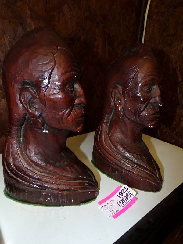 lot 1925 image: Indian Busts