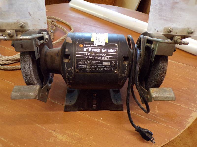 lot 1977 image: BD 6 Bench Grinder 13 HP