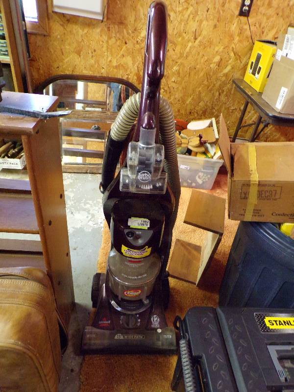 lot 1982 image: Vaccuum