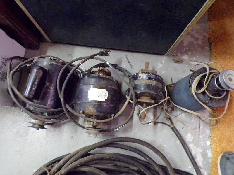 lot 1984 image: 4 Electric Motors