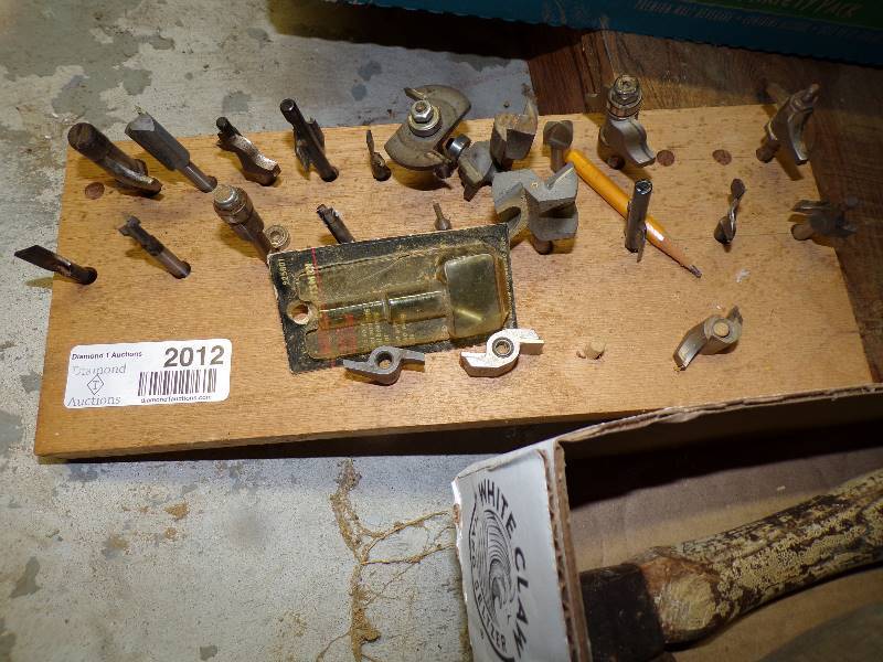 lot 2012 image: Router Bits