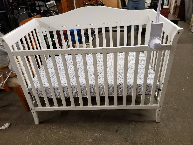 Nice White Baby Crib Beautiful Broyhill King Size Bed Queen