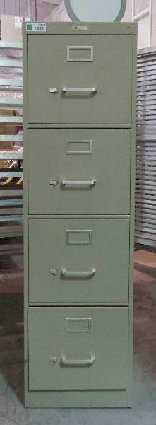 lot 7628 image: Globe 4 Drawer Vertical Metal File Cabinet, Beige