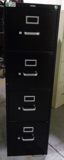 lot 7690 image: Hon 4 Drawer Vertical File Cabinet