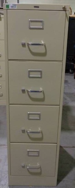 lot 7692 image: Staples 4 Drawer Metal Cabinet