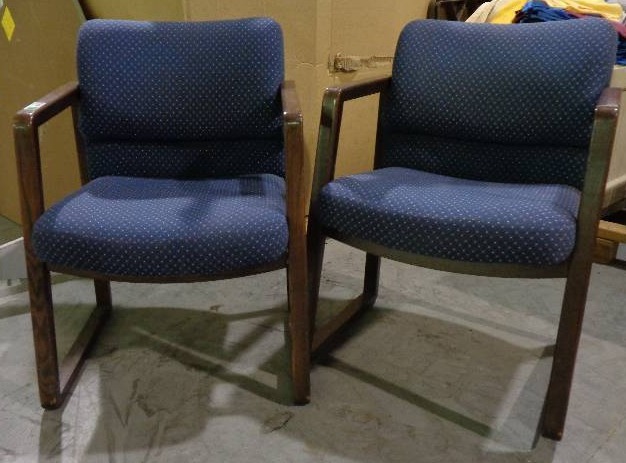 lot 7700 image: Set of 2 Navy Upholstered Office Chairs