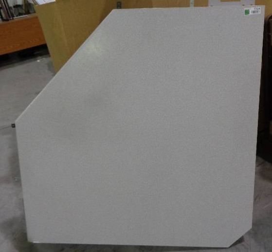 lot 7704 image: Steelcase BOW4224 Corner Workspace for Cubicle  Panel System