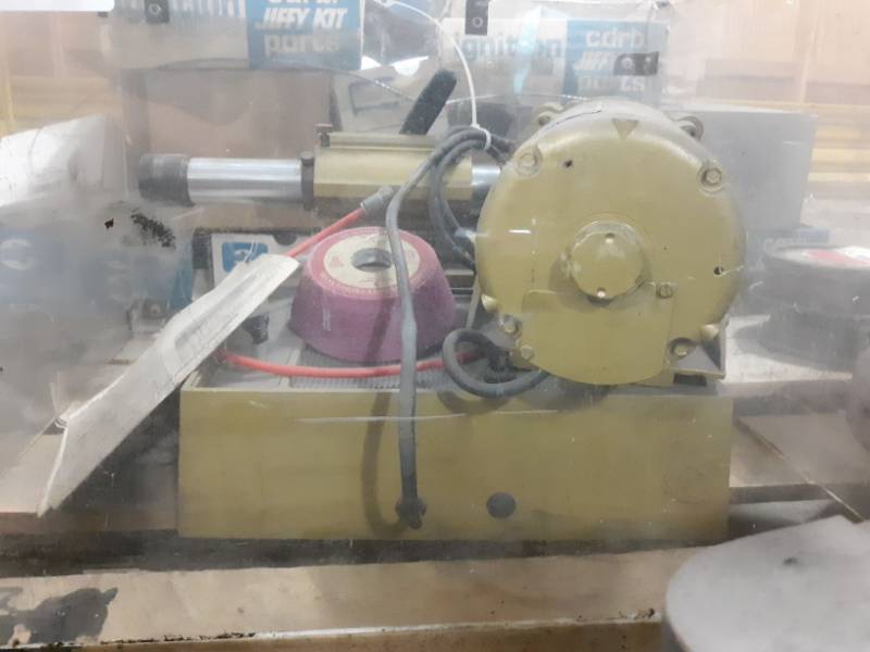 lot 5333 image: Darex Endmill Sharpener