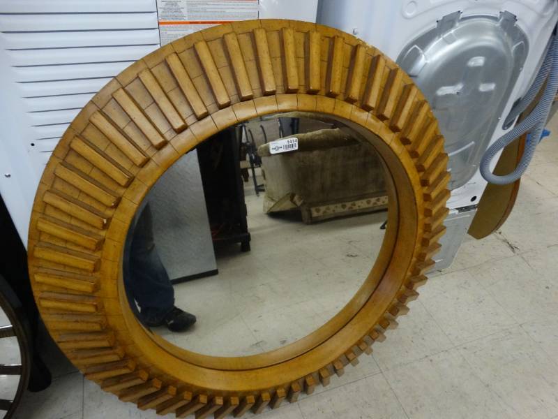 lot 1414 image: Large Round Mirror With Wooden Frame