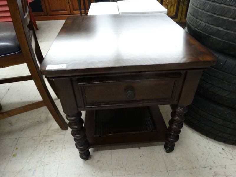 lot 1421 image: Dark Wood Side Table with Drawer