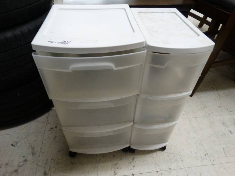 lot 1433 image: Two Storage Drawers on Wheels
