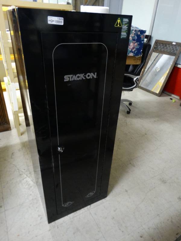 lot 1449 image: Stack on gun cabinetsafe