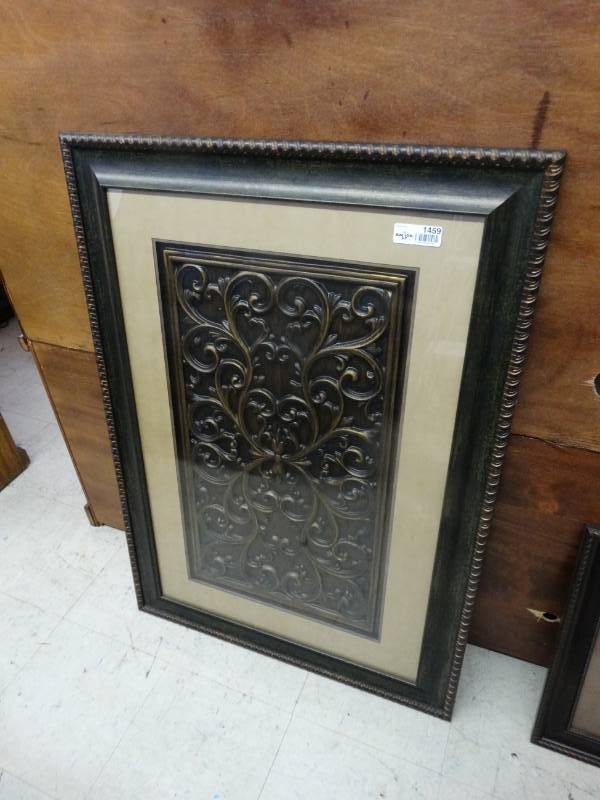 lot 1459 image: LARGE Framed decorative wall art