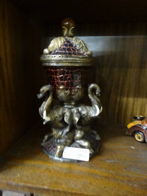 lot 1496 image: Tall Elephant lidded centerpiece