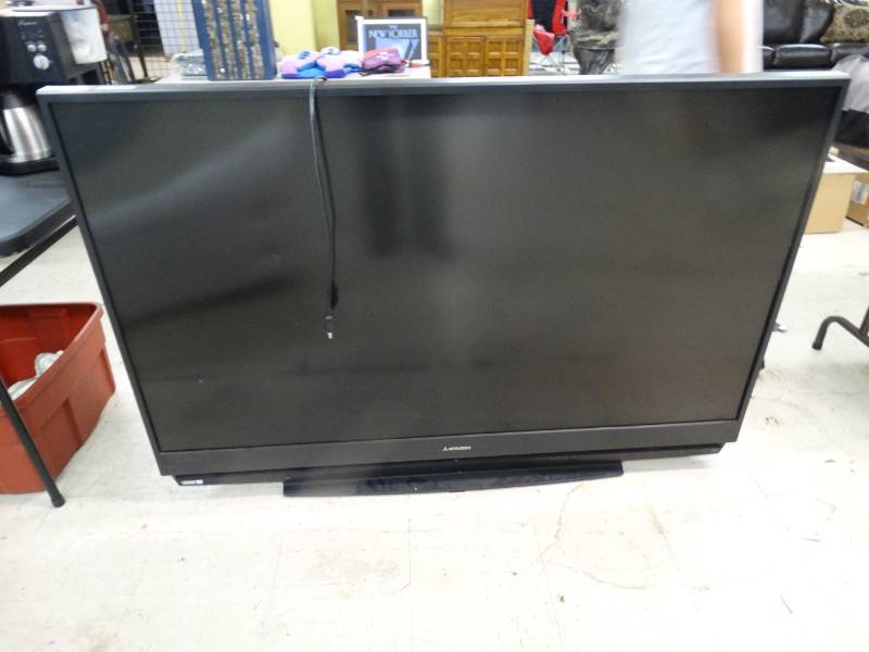 lot 1542 image: 65 Mitsubishi TV