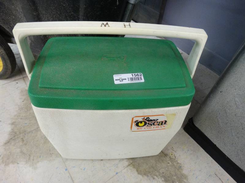 lot 1562 image: Coleman cooler