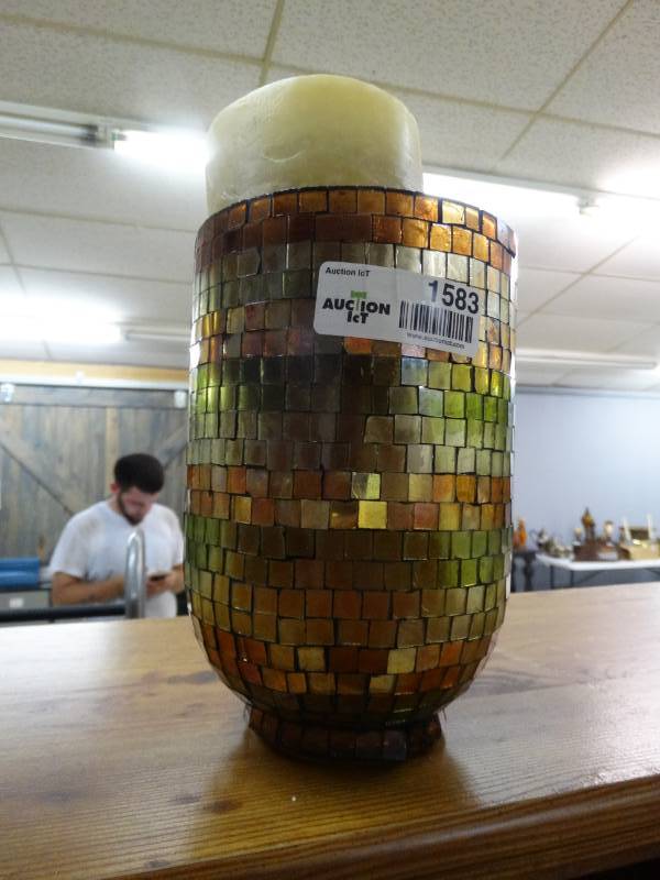 lot 1583 image: Glass candle holder w candle