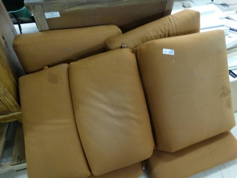 lot 1586 image: 3 patio chair pads
