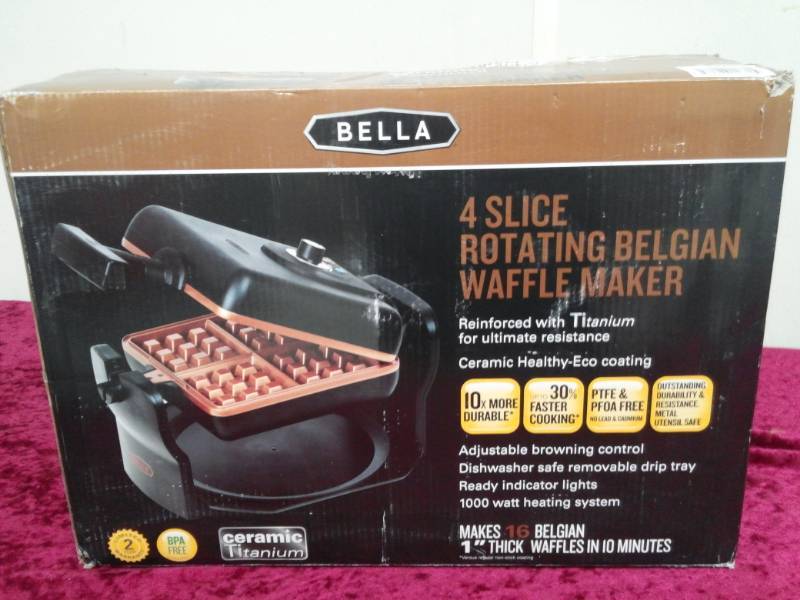 BELLA 4 Slice Rotating Black Belgian Waffle Maker 