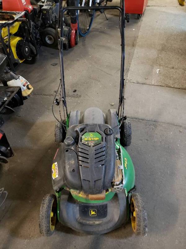 lot 1351 image: John Deere JS63 Self Propelled Push Mower