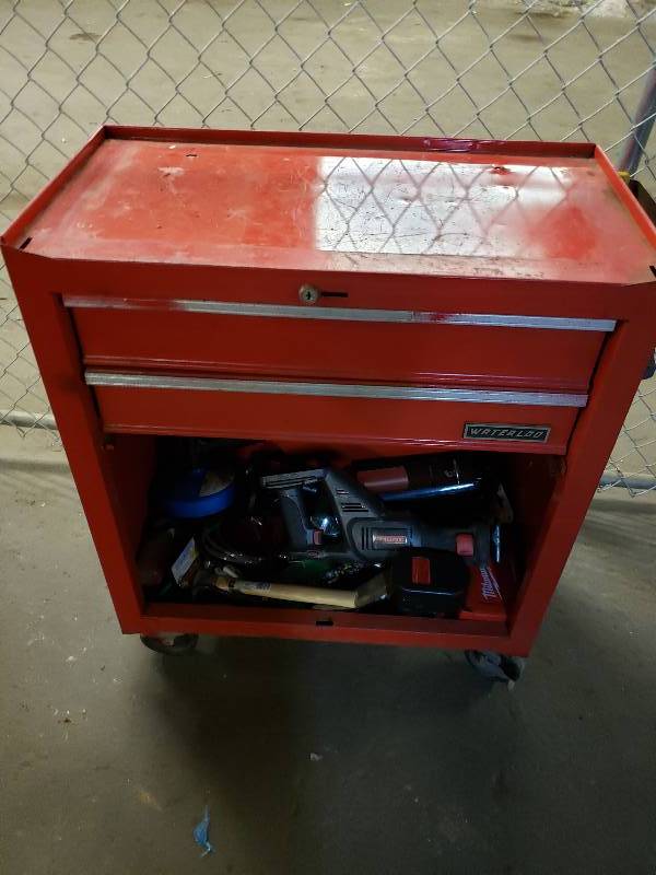 lot 1368 image: Waterloo Rolling Tool Box and Contents