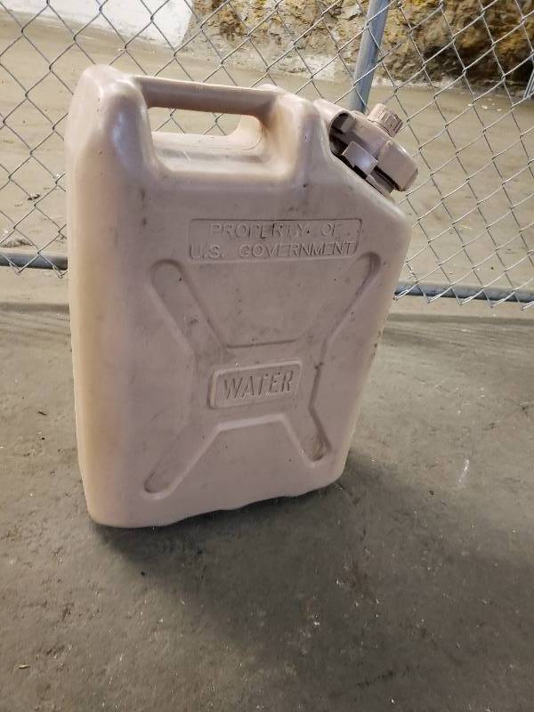lot 1376 image: U.S. Goverment Water Tank