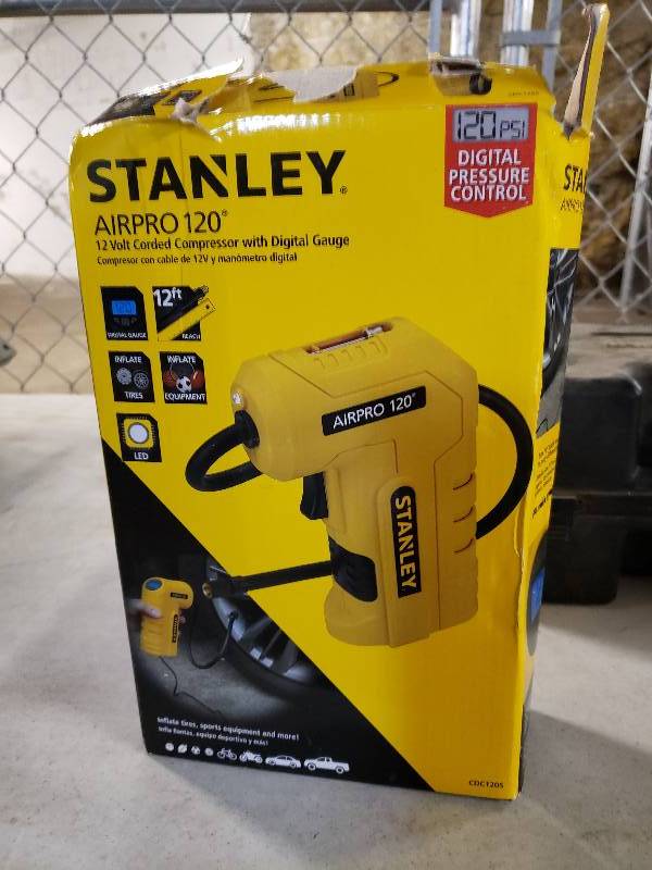 lot 1388 image: Stanley AirPro 120 Digital Gauge