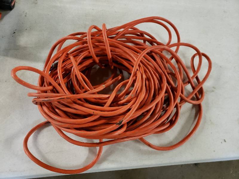 lot 1404 image: 50Ft Extension Cord