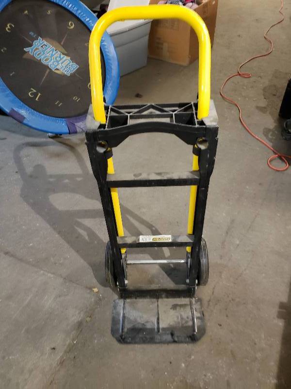 lot 1413 image: Nice 2 Wheel Dolly