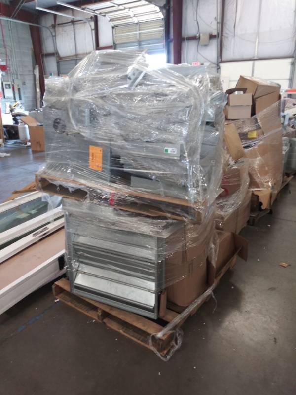 lot 4610 image: Pallet of Misc. HVAC Items