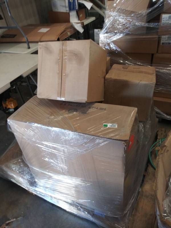 lot 4624 image: Pallet of Misc. HVAC Items