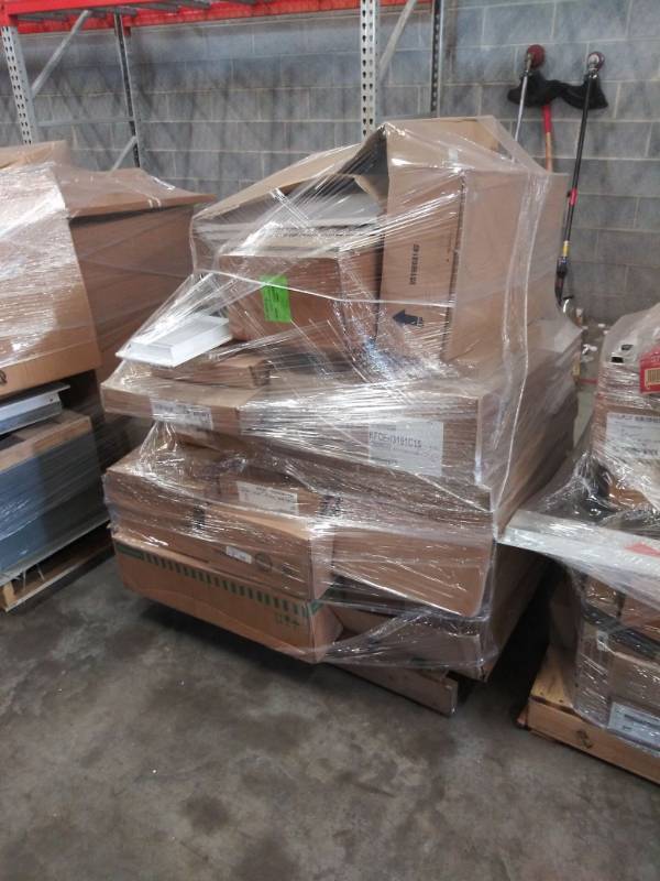 lot 4627 image: Pallet of Misc. HVAC Items