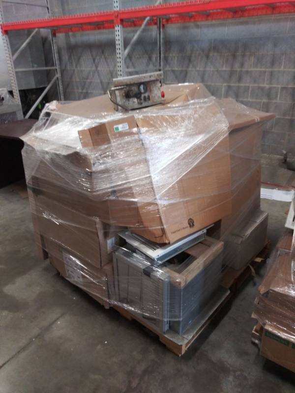 lot 4628 image: Pallet of Misc. HVAC Items