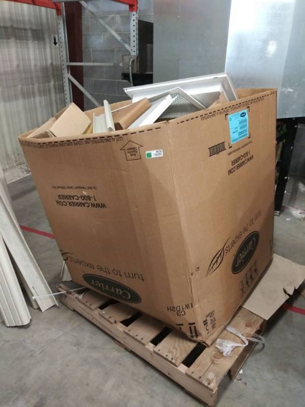 lot 4630 image: Pallet of Misc. HVAC Items
