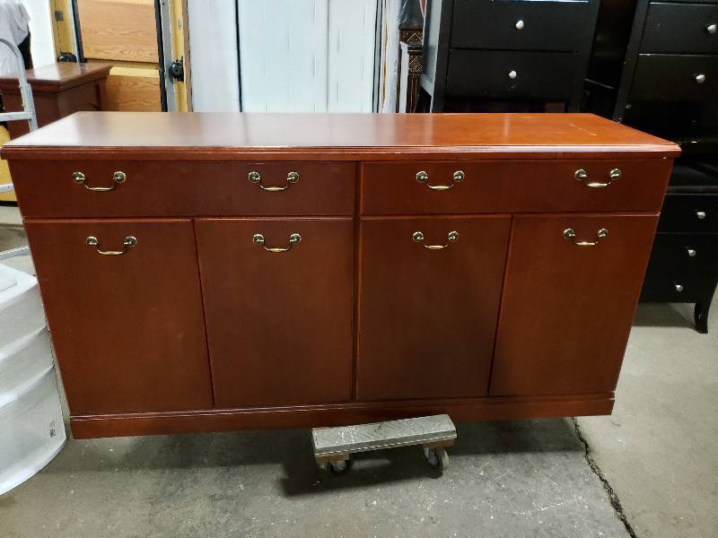lot 1430 image: Very Nice Wood Credenza