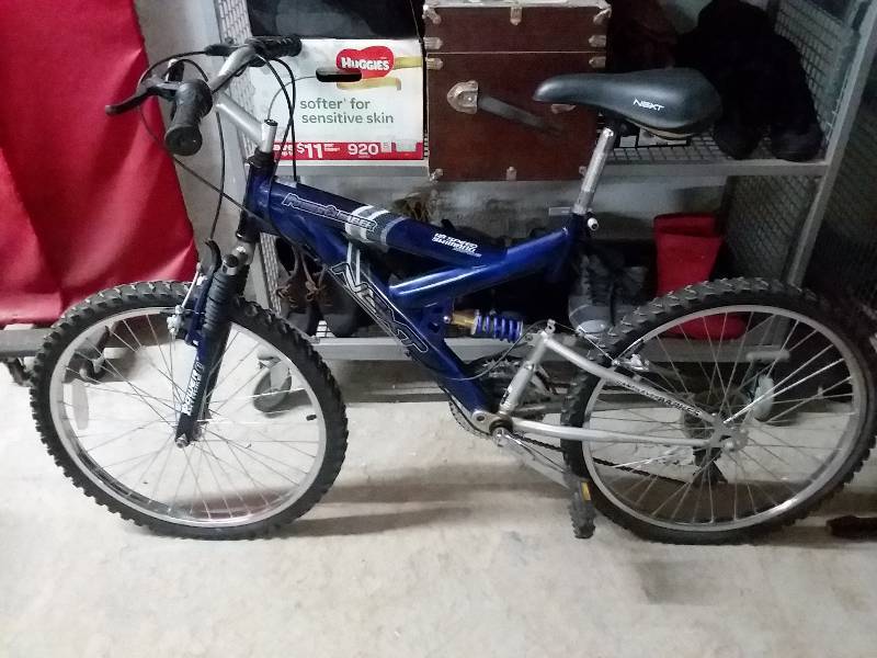 lot 9405 image: Next Power Climber 18 Speed Shimano Bicycle